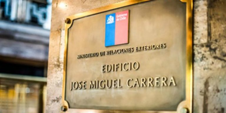 Ex cancilleres deploran que Gobierno no haya firmado Pacto Migratorio