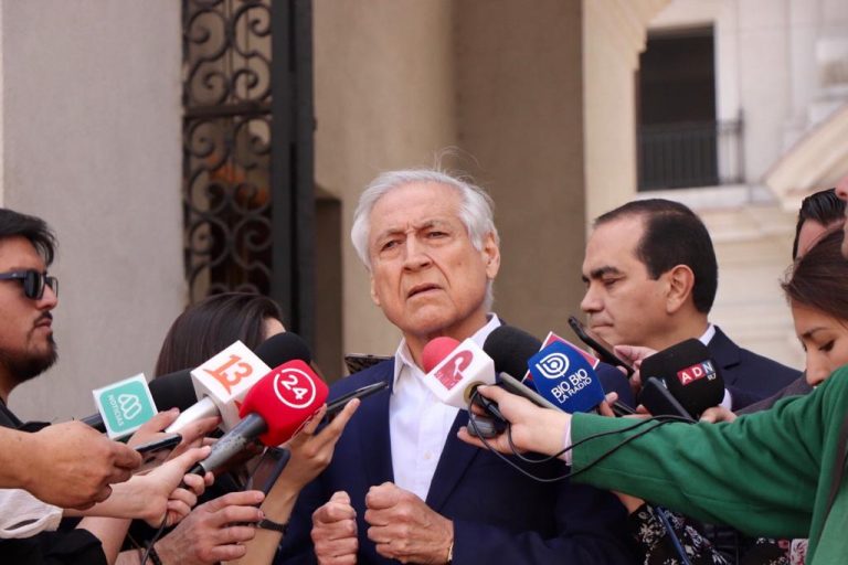 Heraldo Muñoz: “Nueva Constitución no puede definirse en el actual Congreso”