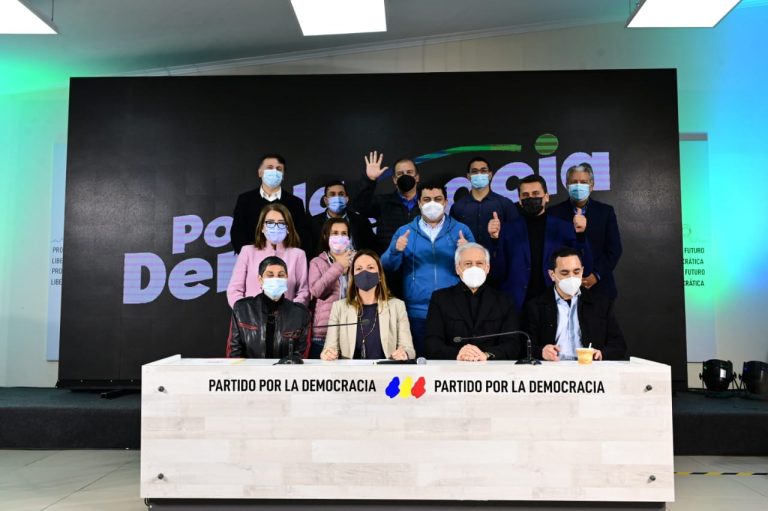 Natalia Piergentili asume oficialmente la presidencia del PPD y asegura que recobrar la confianza ciudadana es el principal desafío