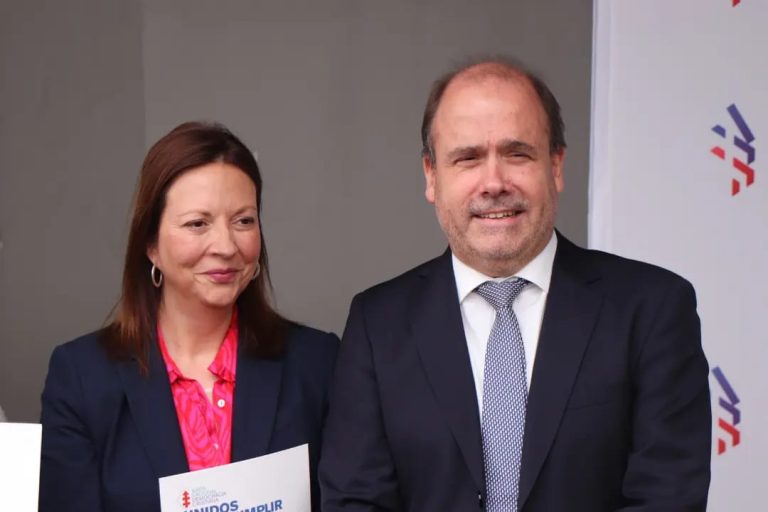 Natalia Piergentili aboga por unidad y acuerdo en materia de pensiones en aniversario de la DC