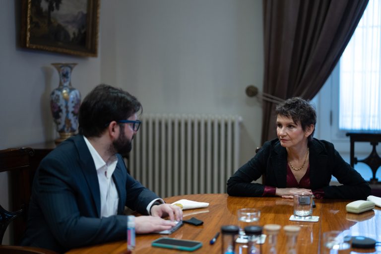 Reforma previsional y pacto fiscal: Los temas claves del cónclave oficialista en Cerro Castillo