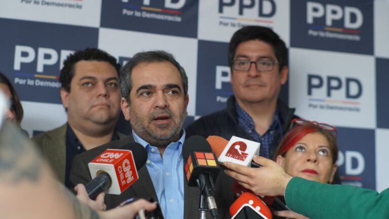 Quintana respalda a Tohá y aclara que a Interior ‘’no le corresponde estar viendo las encuestas, le corresponde trabajar’’