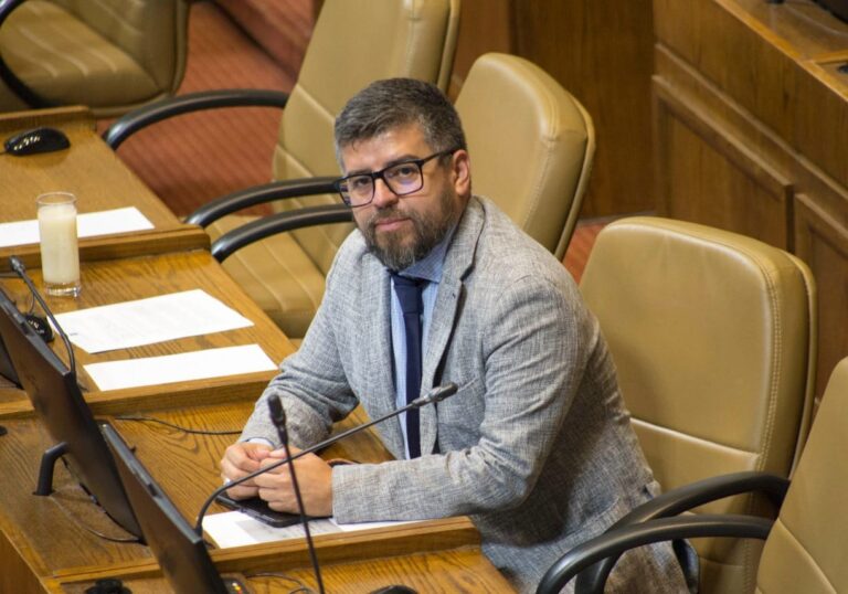 Diputado Araya asume como el nuevo jefe de bancada PPD-Independientes
