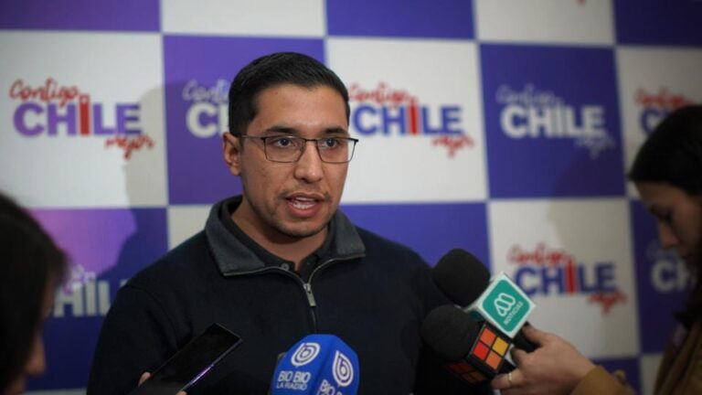 Vicepresidente Barra llama a votar y anuncia despliegue partidario en las primarias municipales del domingo
