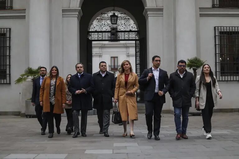 Mesa Nacional del PPD propone ampliar subsidios y evaluar exención de IVA para enfrentar alza de luz