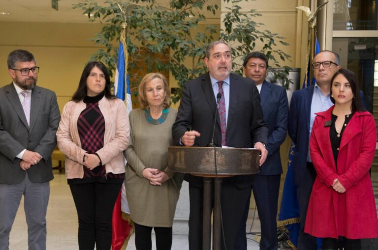 Bancada de diputados PPD-Ind insta al Congreso a aprobar proyecto de ley de cumplimiento tributario
