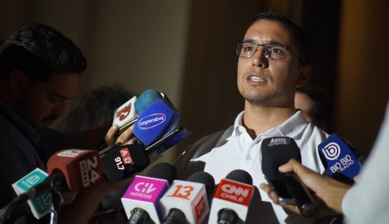 Vicepresidente Barra destaca avances en seguridad y critica acusación constitucional contra Tohá